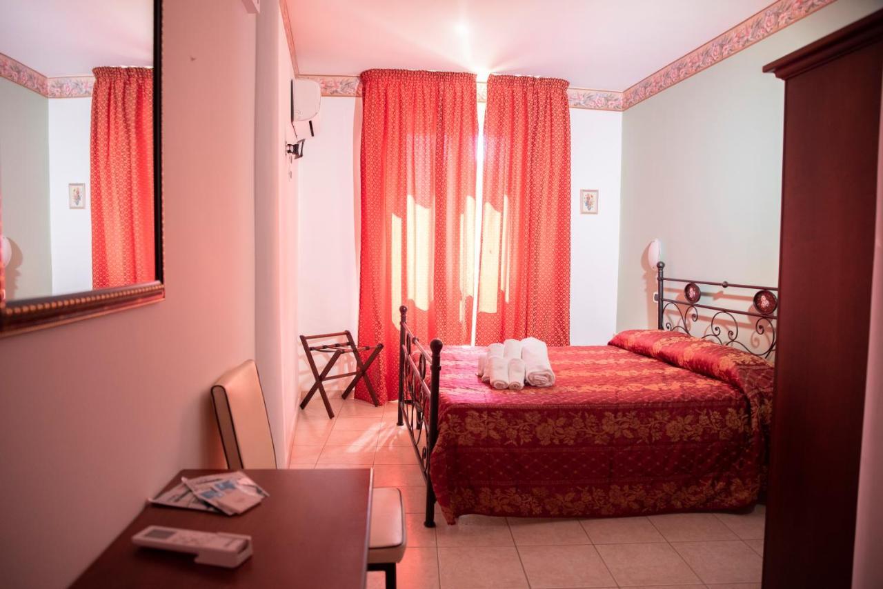 Carlo Five Bed & Breakfast Porto Empedocle Luaran gambar